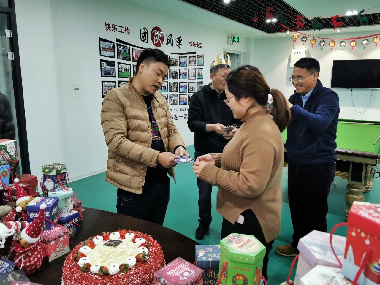 圣誕主題生日趴 | 濃情暖意平安夜，誕愿有你共前行